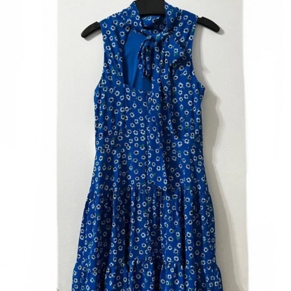 Elle - Picture 4 of 7